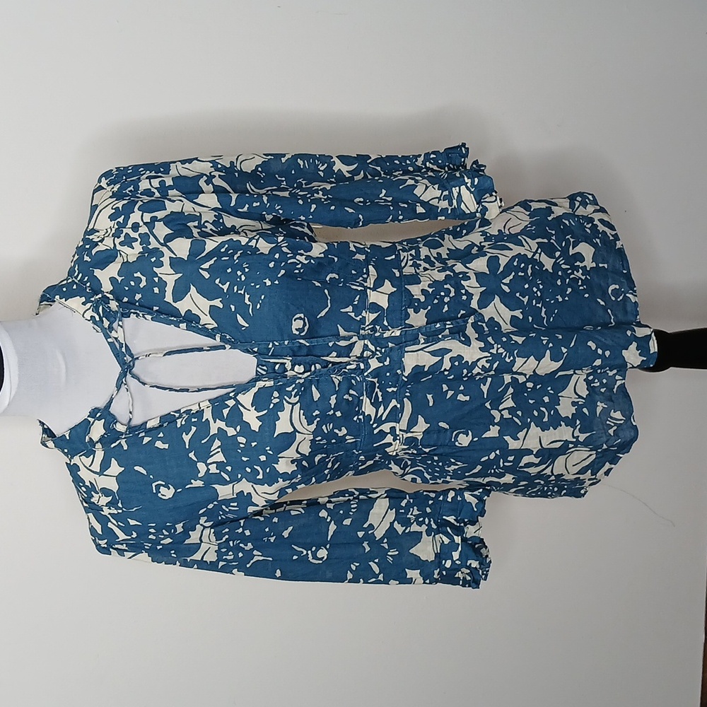J. Crew women's blue and white floral blouse size 8